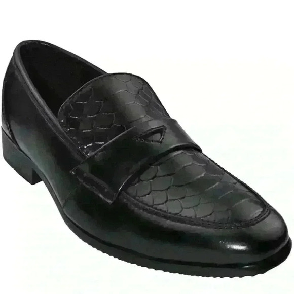 Boy Black Loafers NWB Size 33 - Picture 1 of 4